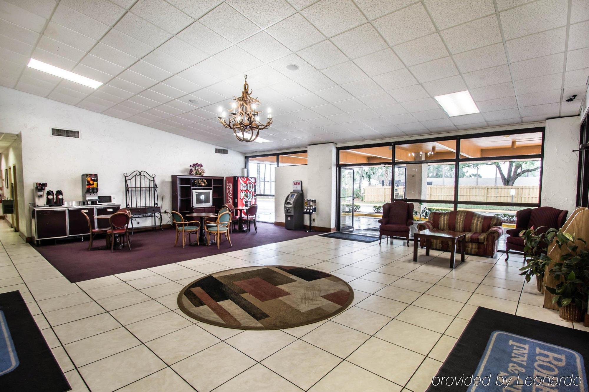 Rodeway Inn & Conference Center Orange Park Exterior photo