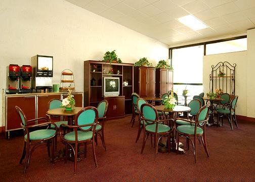 Rodeway Inn & Conference Center Orange Park Restaurant photo